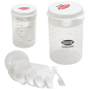 Recipe-Ready Measuring Cup Set &amp; Strainer